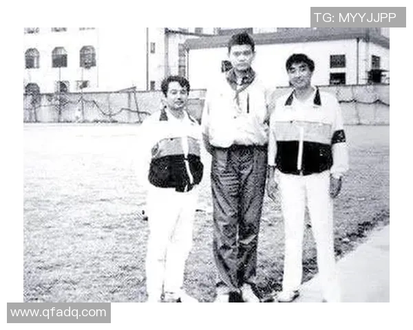 小姚明小将崭露头角未来篮球之星的成长之路与梦想追逐